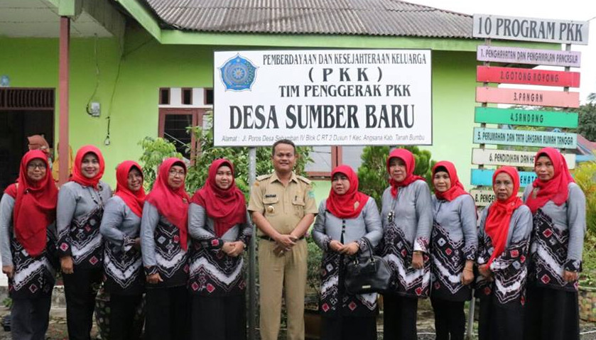 ID 01057: Desa Sumber Baru Tanah Bumbu Terapkan Musyawarah Partisipatif Bangun Infrastruktur Raih Juara Nasional