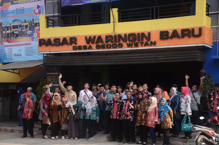 ID 00515: Pasar Waringin Baru, BUMDesa Gedokwetan Sukses Kelola Pasar Induk Desa