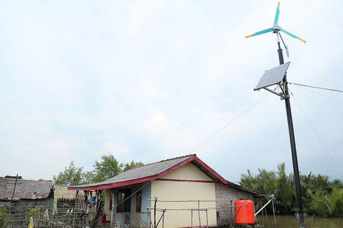 ID 00577: Berkat Teknologi Hybrid Energi One Pole (Heop), Dusun Bondan Nikmati Listrik dari Energi Terbarukan Secara Gratis
