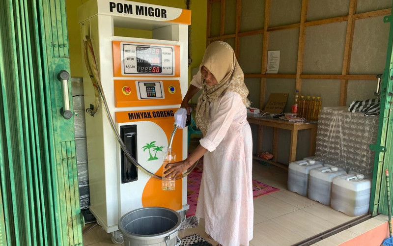 ID 01054: BUMDes Tunjungtejo Purworejo Inovasi Dispenser Minyak Goreng Curah Digital Tekan Harga Pangan