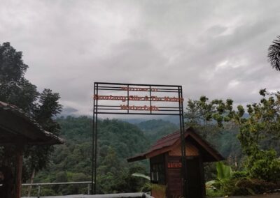 ID 01083: Desa Wisata Senaru Bangun Pariwisata Berbasis Masyarakat dan Mendorong Kemandirian Ekonomi Warga